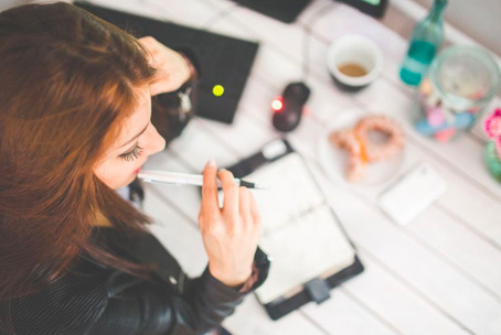 您的企業(yè)到底是交企業(yè)所得稅，還是個(gè)人所得稅？